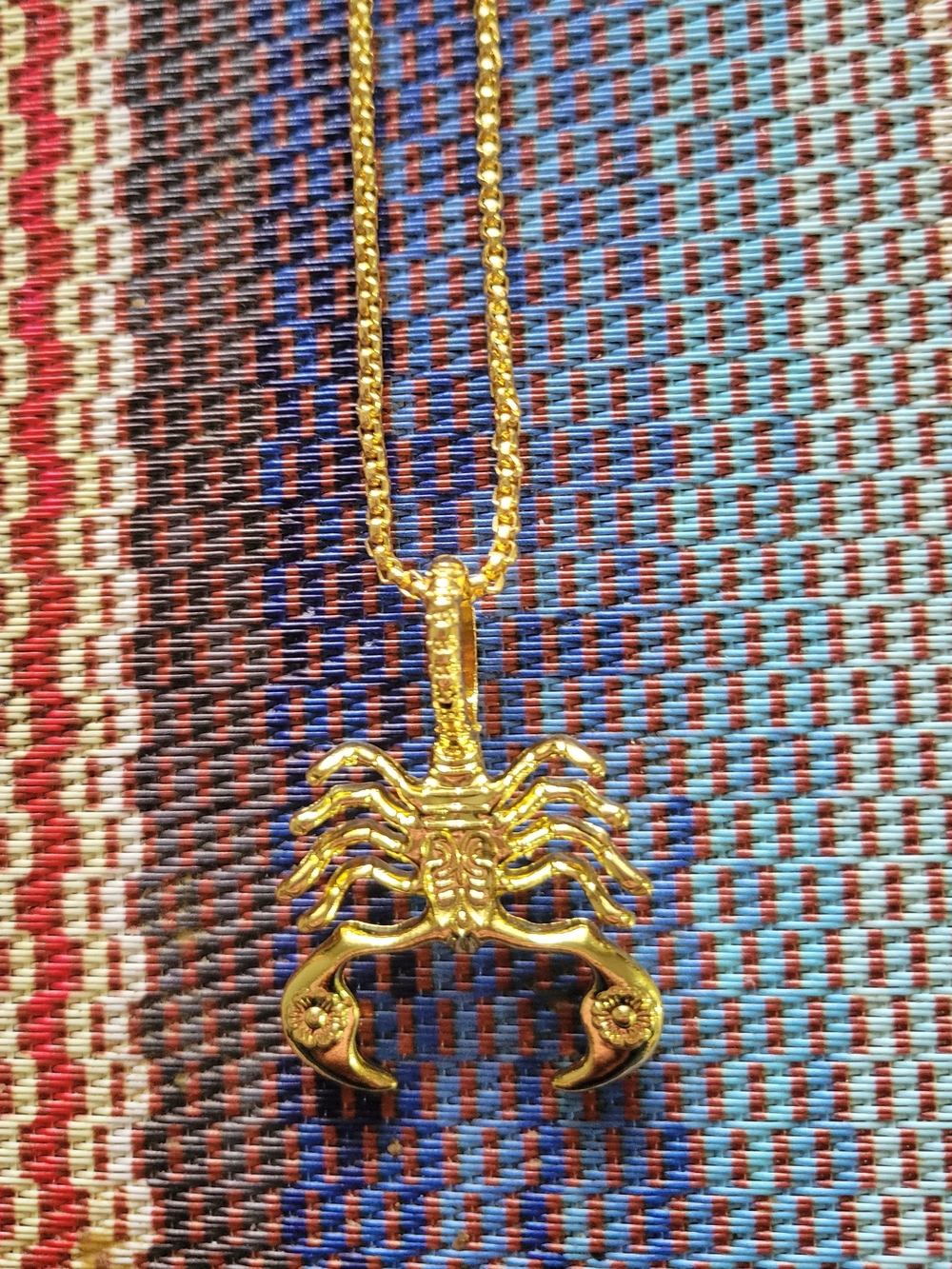NWOT Gold Scorpion Pendant Necklace - Women Jewelry